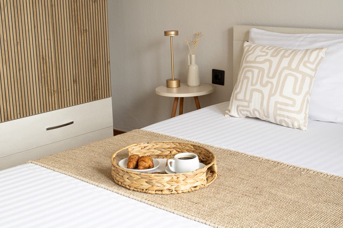 Cozy double bedroom in boho style apartment near Keramoti