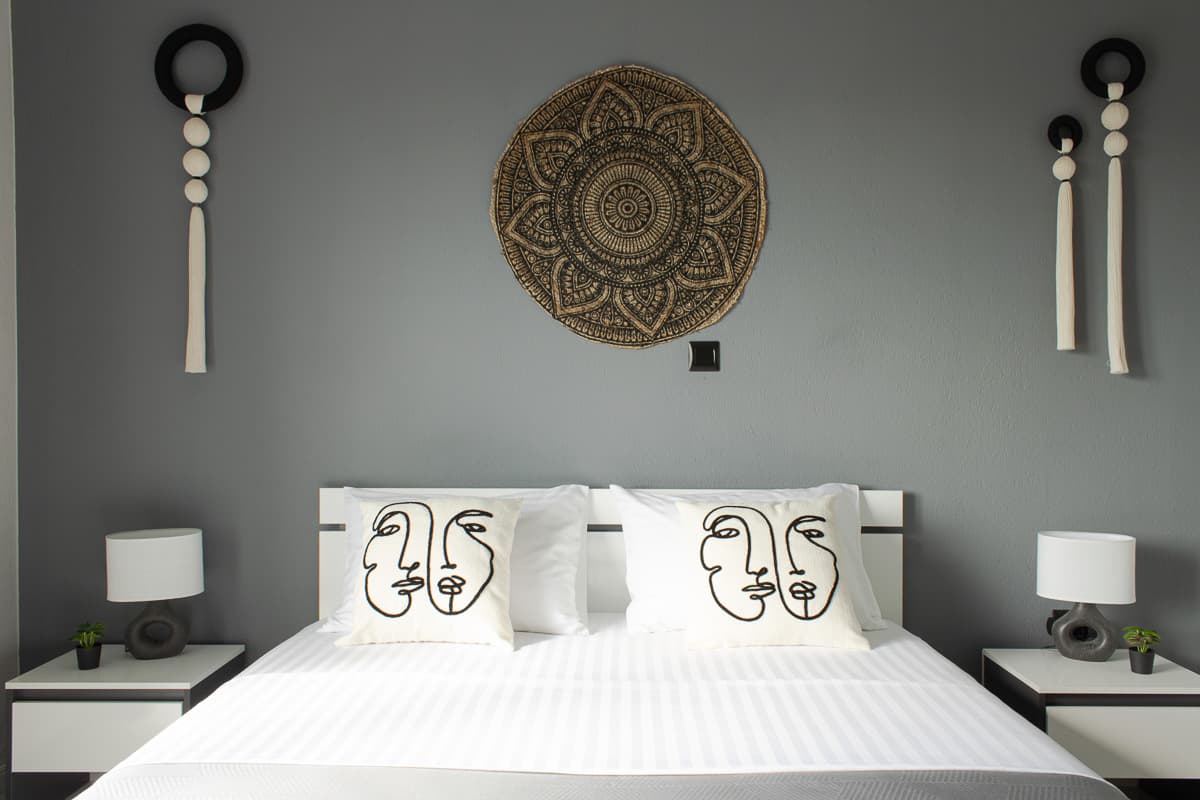 Cozy bedroom in boho style apartment in Kavala near Thasos