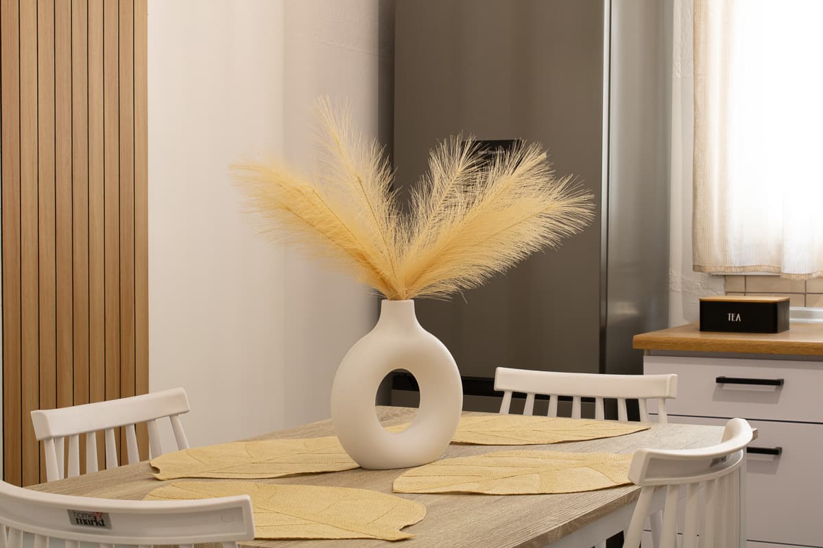 Bright kitchen space in family friendly home near Thasos