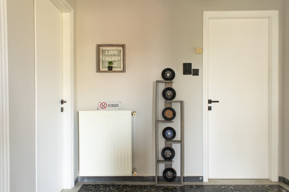 Modern entrance space in Keramoti area holiday apartment