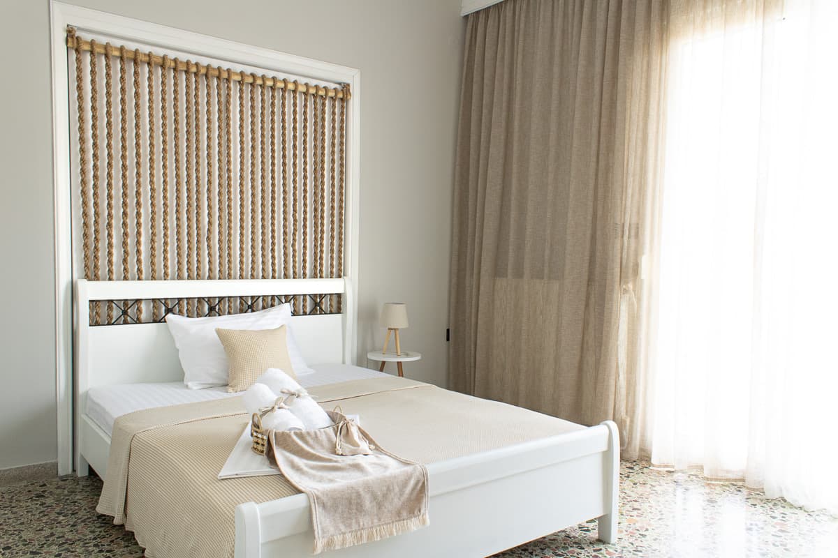 Bright cozy bedroom in family friendly home near Thasos